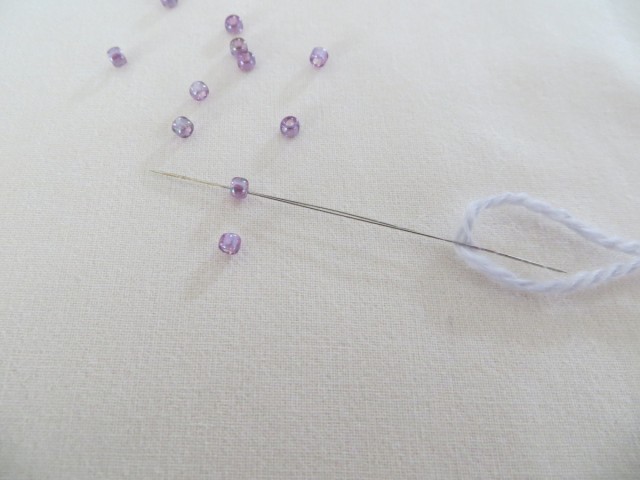 needle-beaded-small