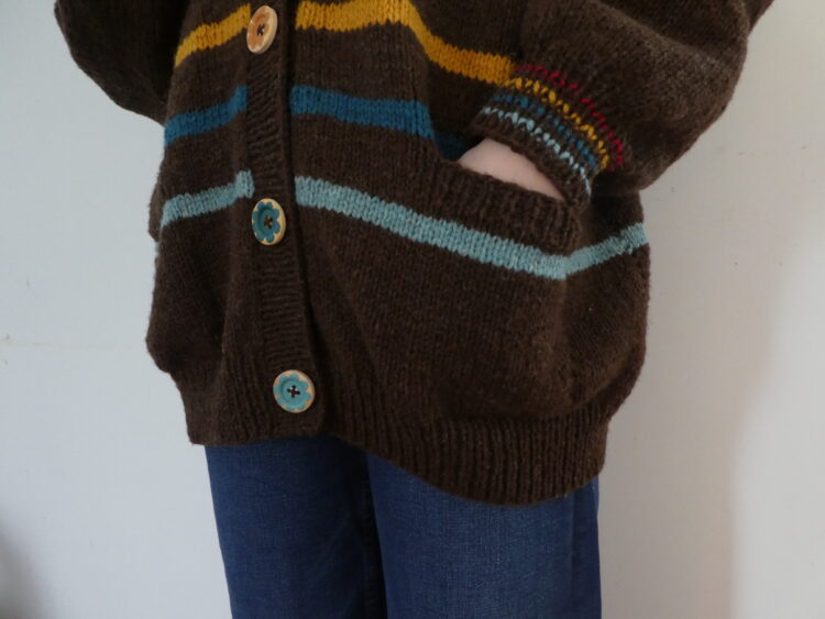 Daisy cardigan in English - Image 6