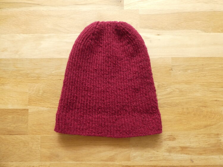 Simple Ribbed Hat in English - Image 2