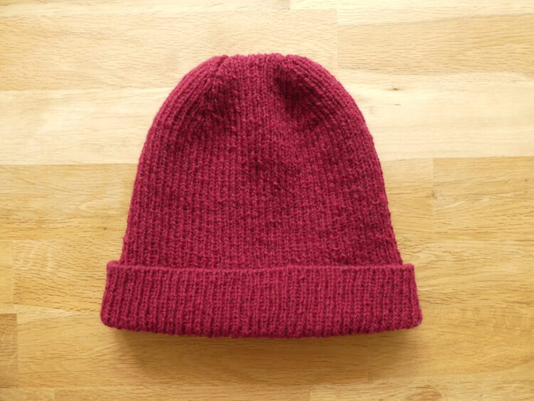 Simple Ribbed Hat in English