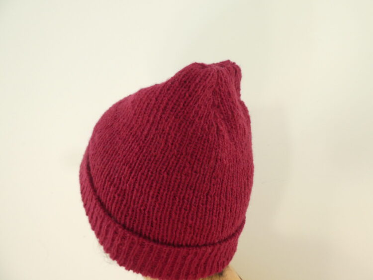 Simple Ribbed Hat in English - Image 4